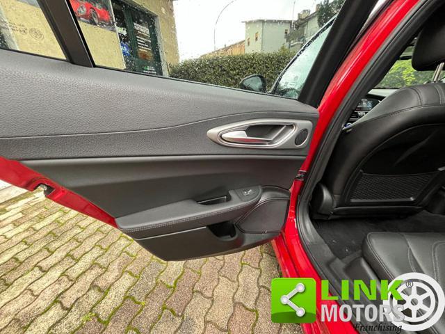 ALFA ROMEO Giulia 2.2 Turbodiesel 210 CV AT8 AWD Q4 Veloce
