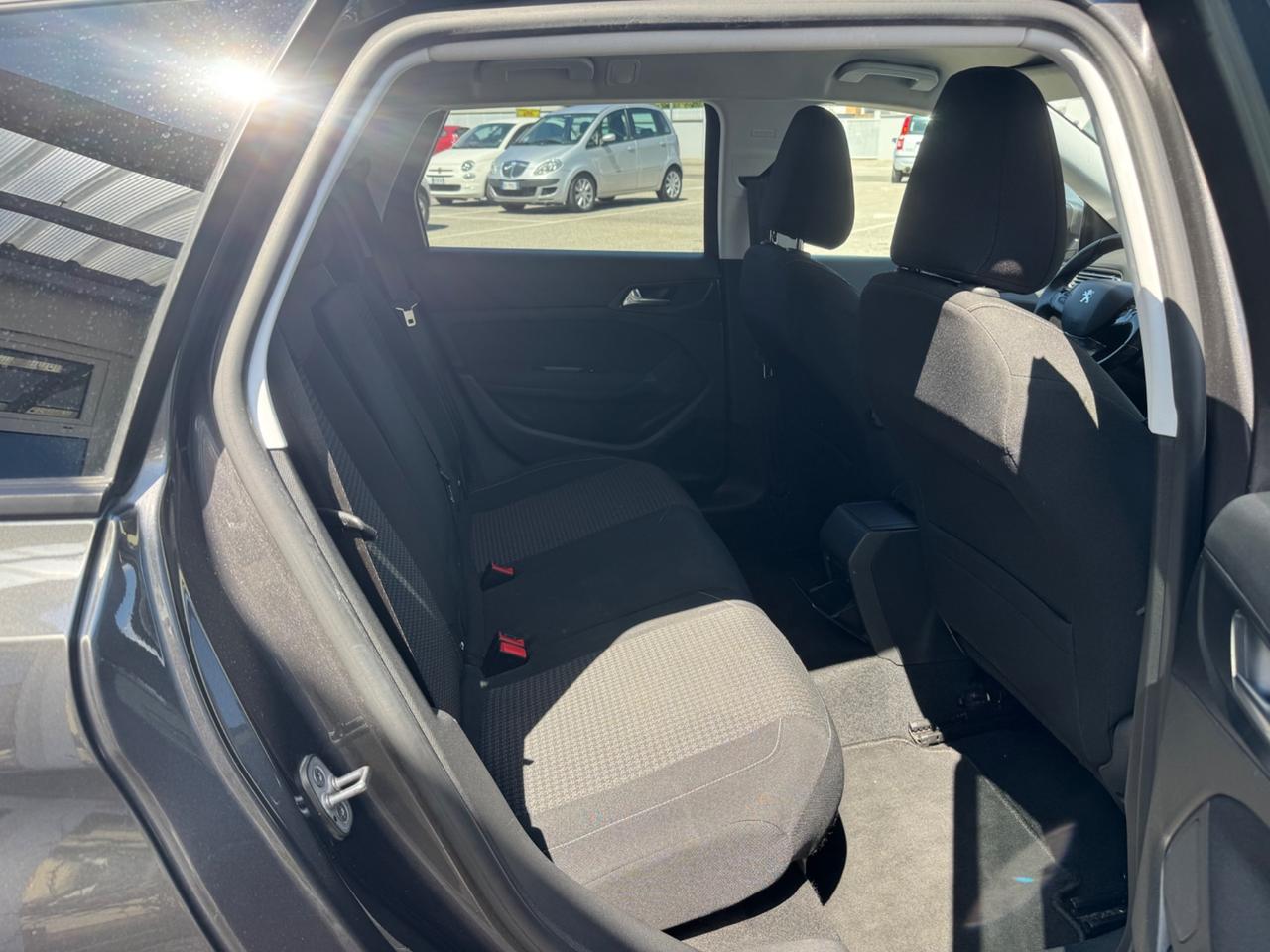 Peugeot 308 BlueHDi 130 S&S EAT6 SW Business