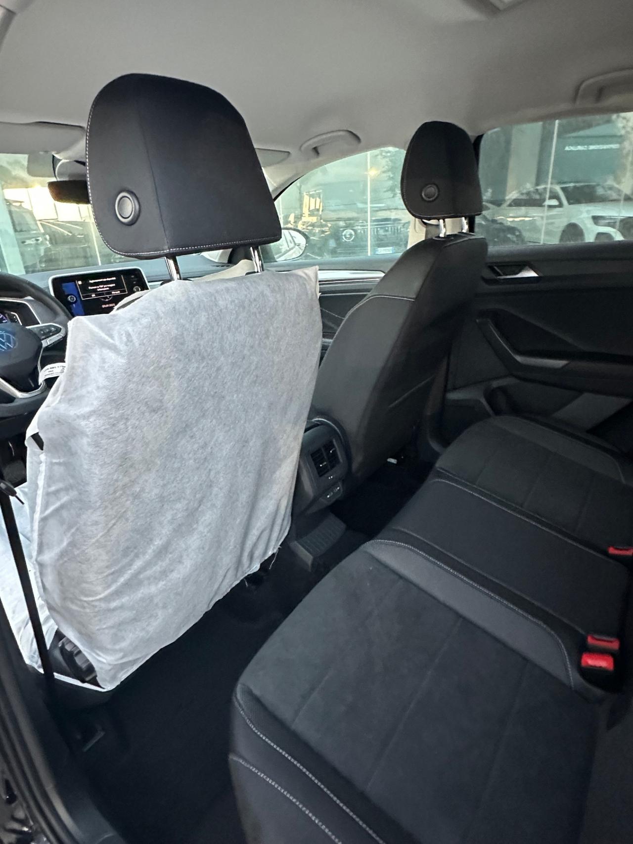 Volkswagen T-Roc 1.5 Style dsg possibilità noleggio no scoring