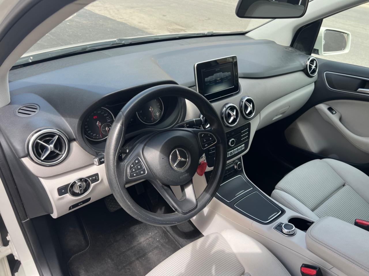 Mercedes-benz B 200 B 200 d Sport