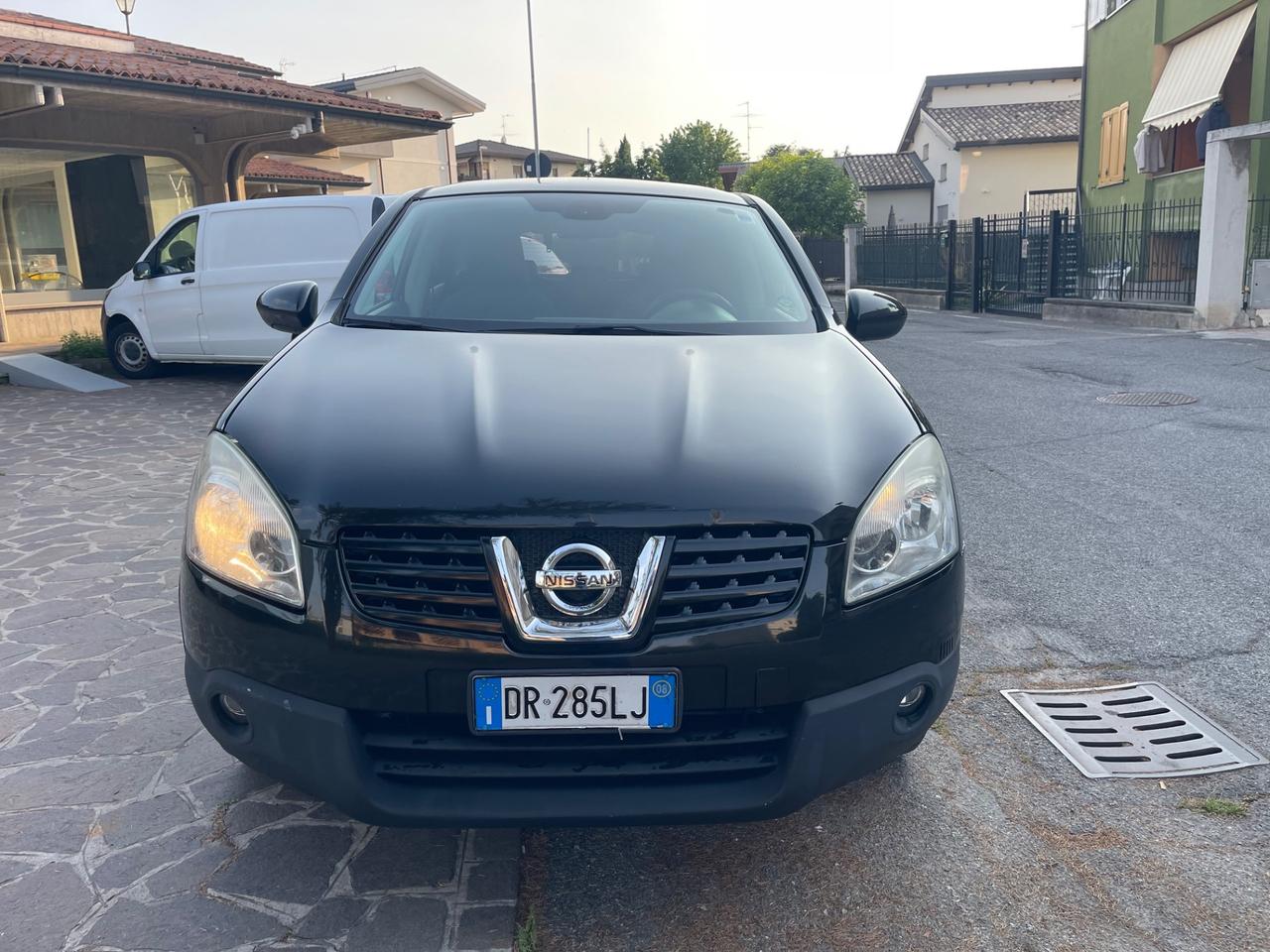 Nissan Qashqai 2.0 dCi DPF 4WD Tekna