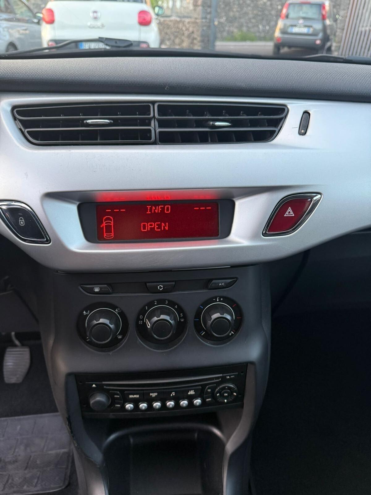 Citroen C3 1.2 VTi 82 Exclusive 2013