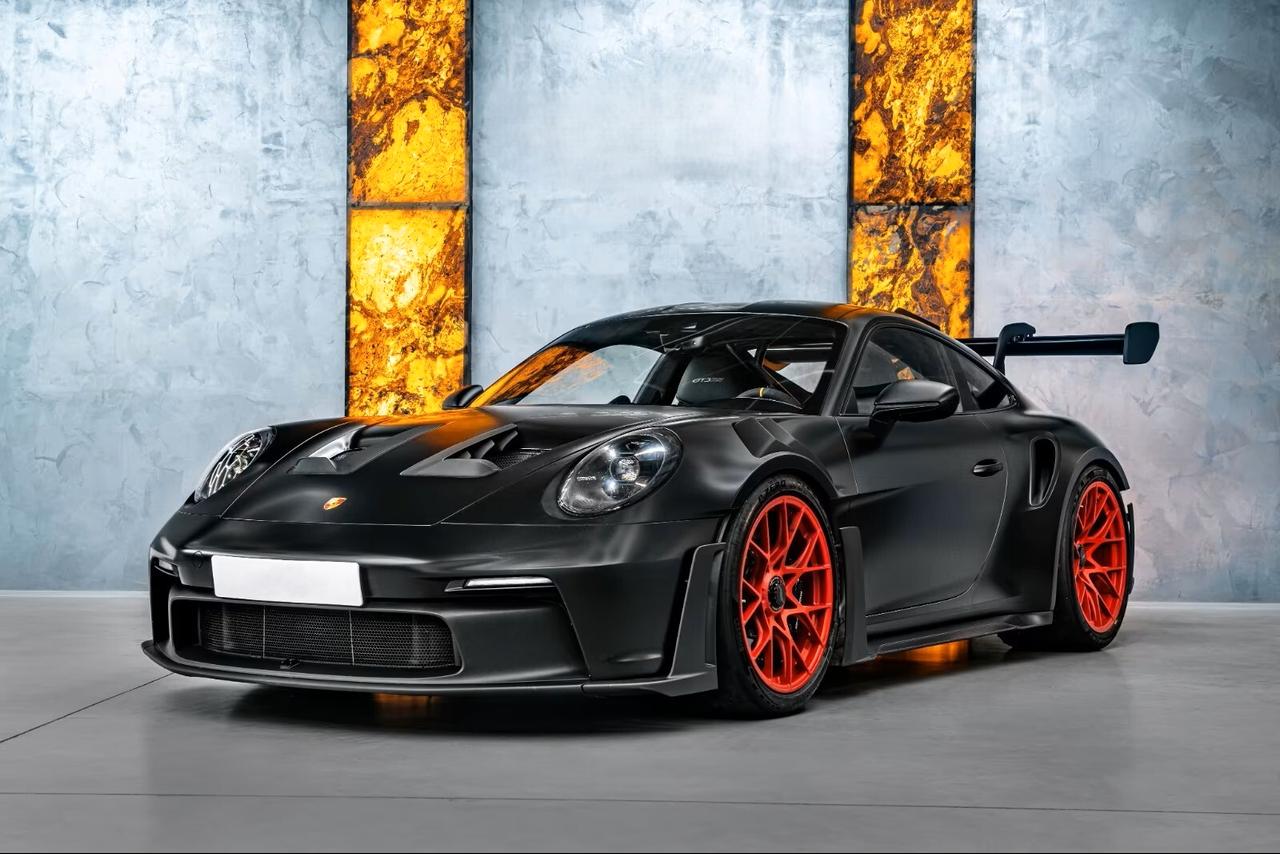 Porsche 911 GT3 RS PPF completo e pellicola satinata nera