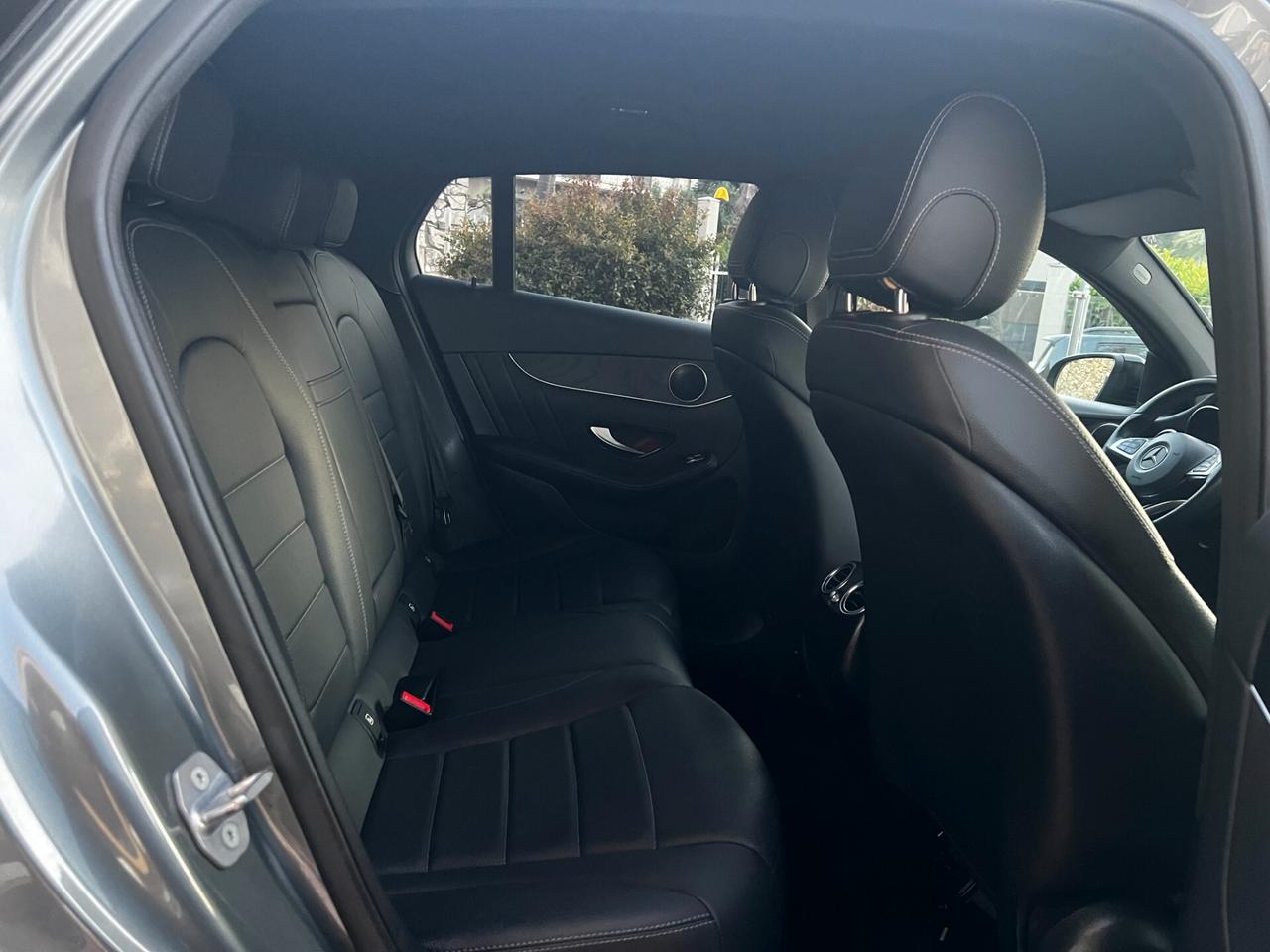 Mercedes-benz GLC Coupe 250 D 4Matic-AMG-2019