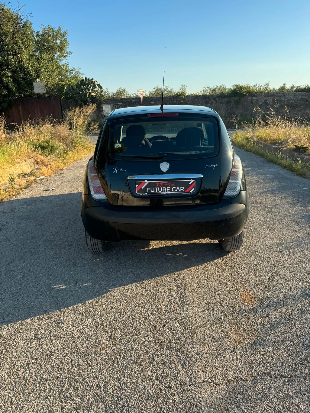 Lancia Ypsilon 1.3 MJT 75 CV Platino