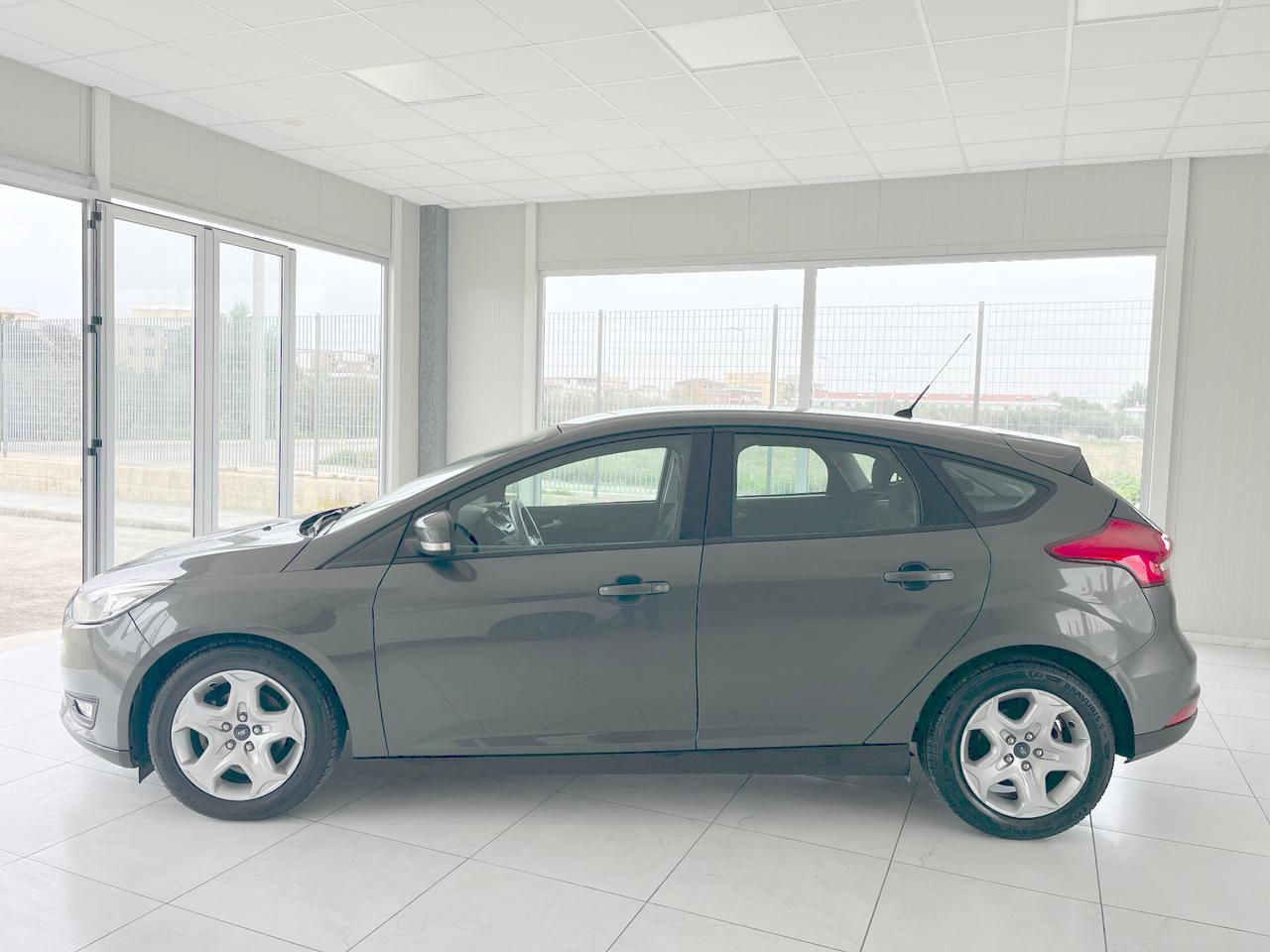 Ford Focus 1.5 TDCi 120 CV BERLINA