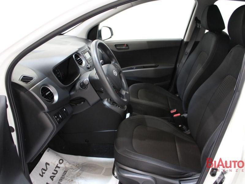 Hyundai i10 i10 1.0 Login auto