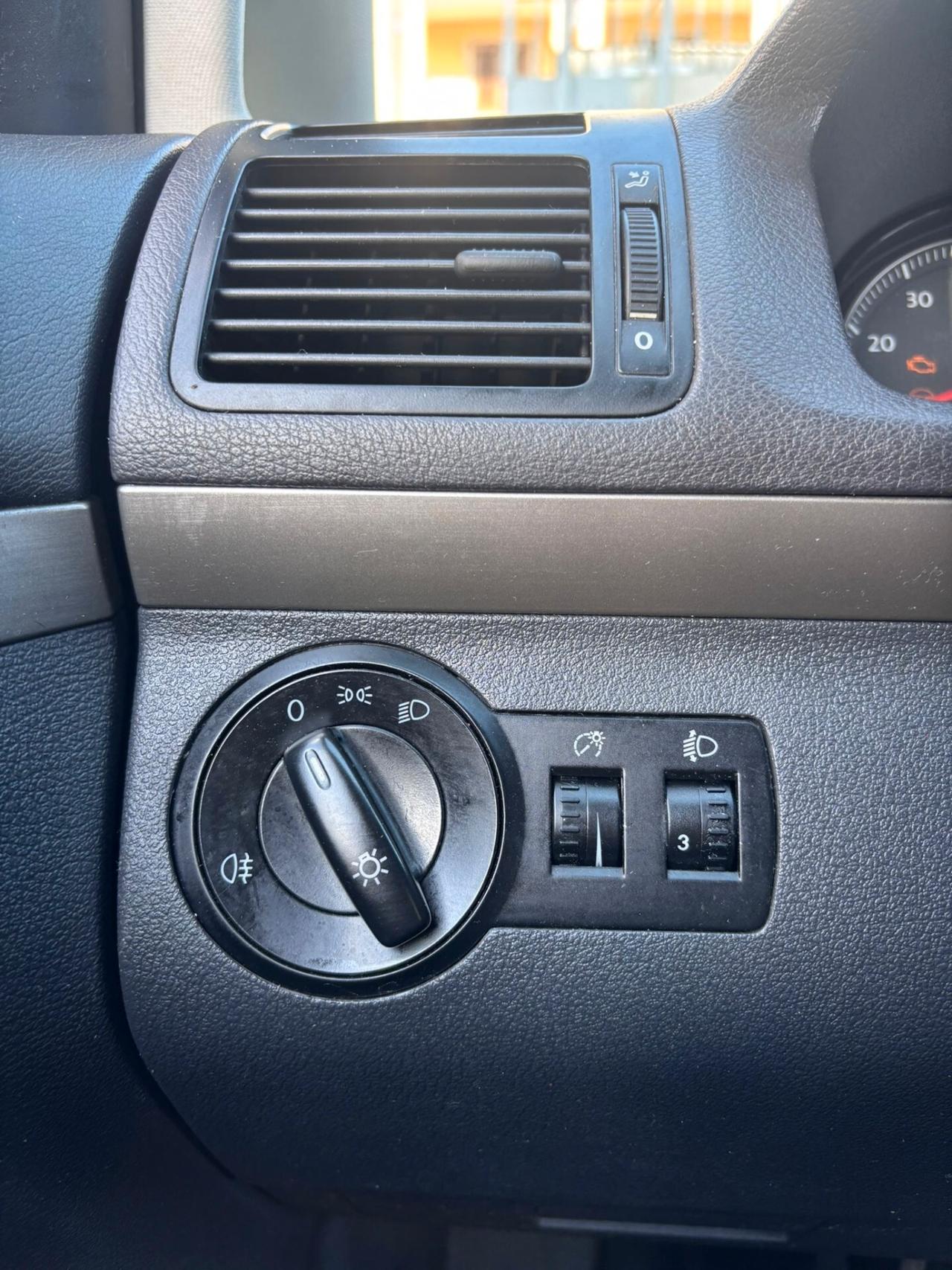 Volkswagen Touran 2.0 Highline Ecofuel