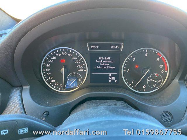 MERCEDES-BENZ A 200 CDI BlueEFFICIENCY Premium aut.