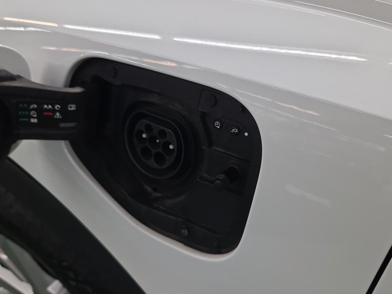 Audi Q3 45 TFSI e S tronic Business