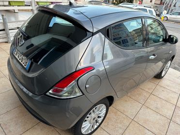 Lancia Ypsilon 1.2 69 CV 5 porte GPL Ecochic Platinum