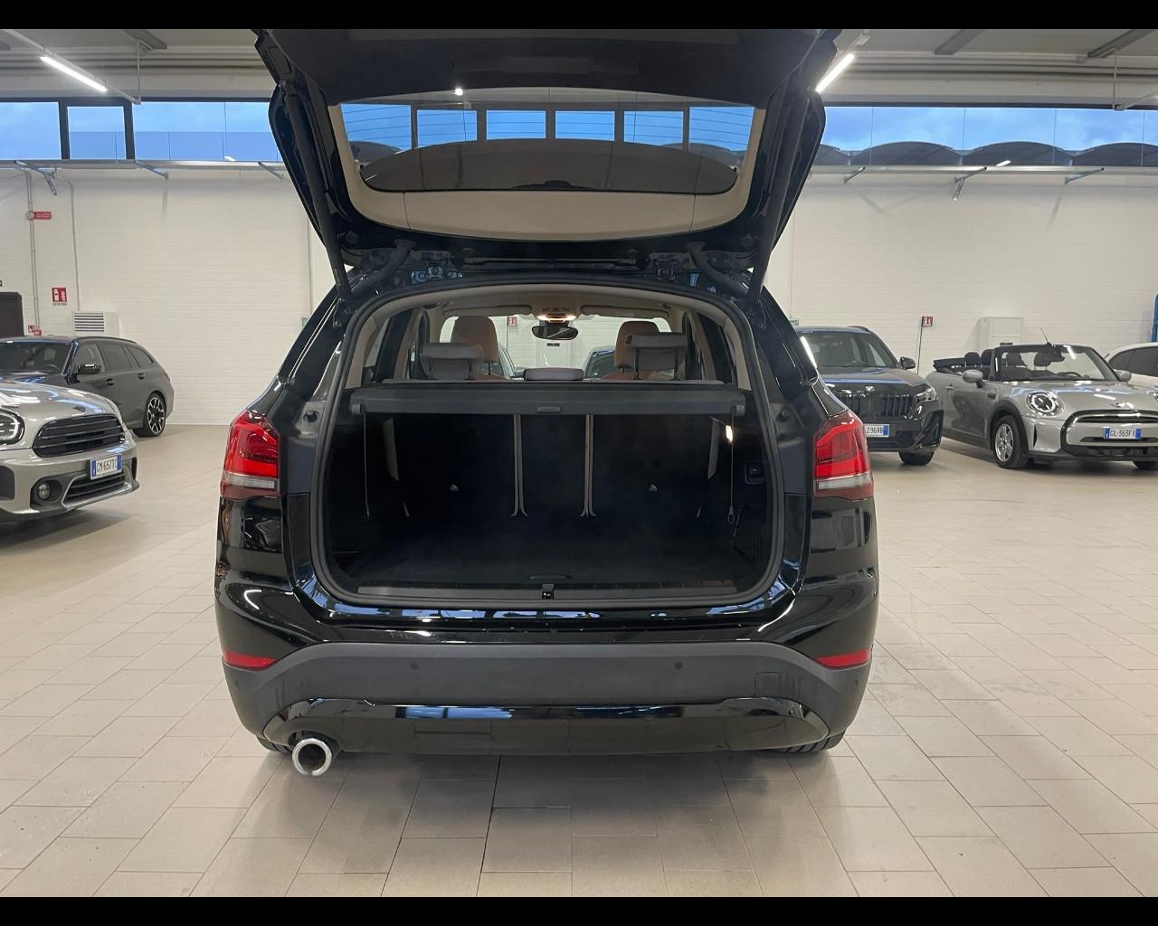 BMW X1 (F48) - X1 sDrive16d Business Advantage