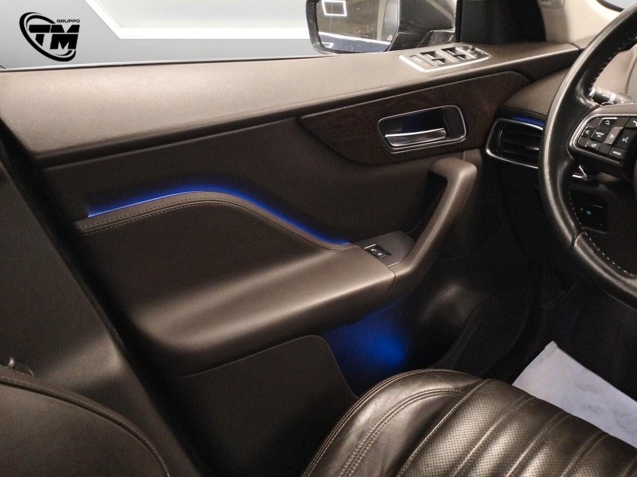 Jaguar F-Pace 2.0 D 180 CV AWD aut. Prestige