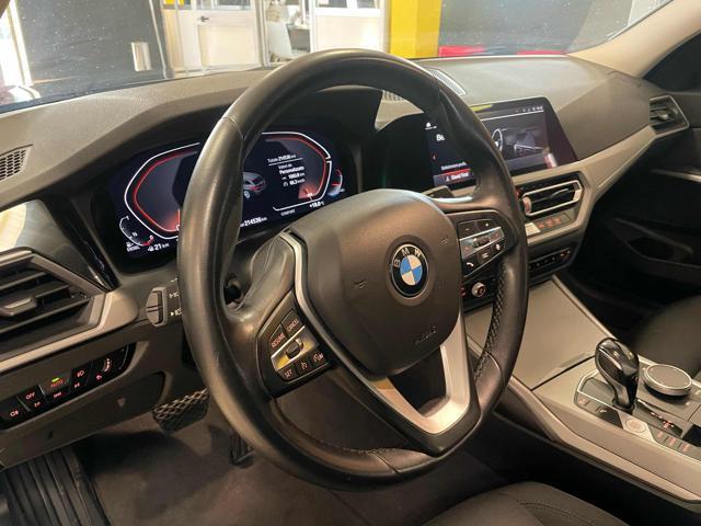 BMW 318 d 48V Touring *XENO/PDC/NAVI*