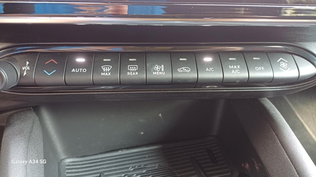 Alfa Romeo Junior 1.2 145 CV Hybrid eDCT6 Speciale