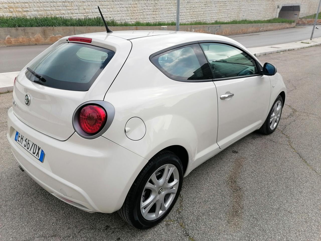 Alfa Romeo MiTo 1.3 JTDm-2 95 CV S&S Distinctive