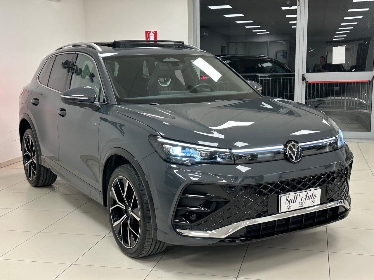 Volkswagen Tiguan 2.0 TDI 193 CV DSG 4MOTION R-Line - 2025