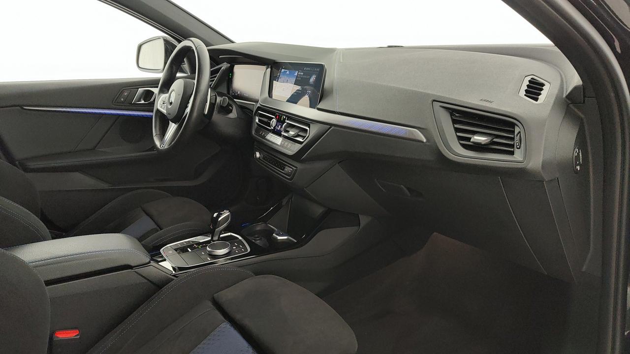 BMW Serie 1 F40 - 118d Msport auto