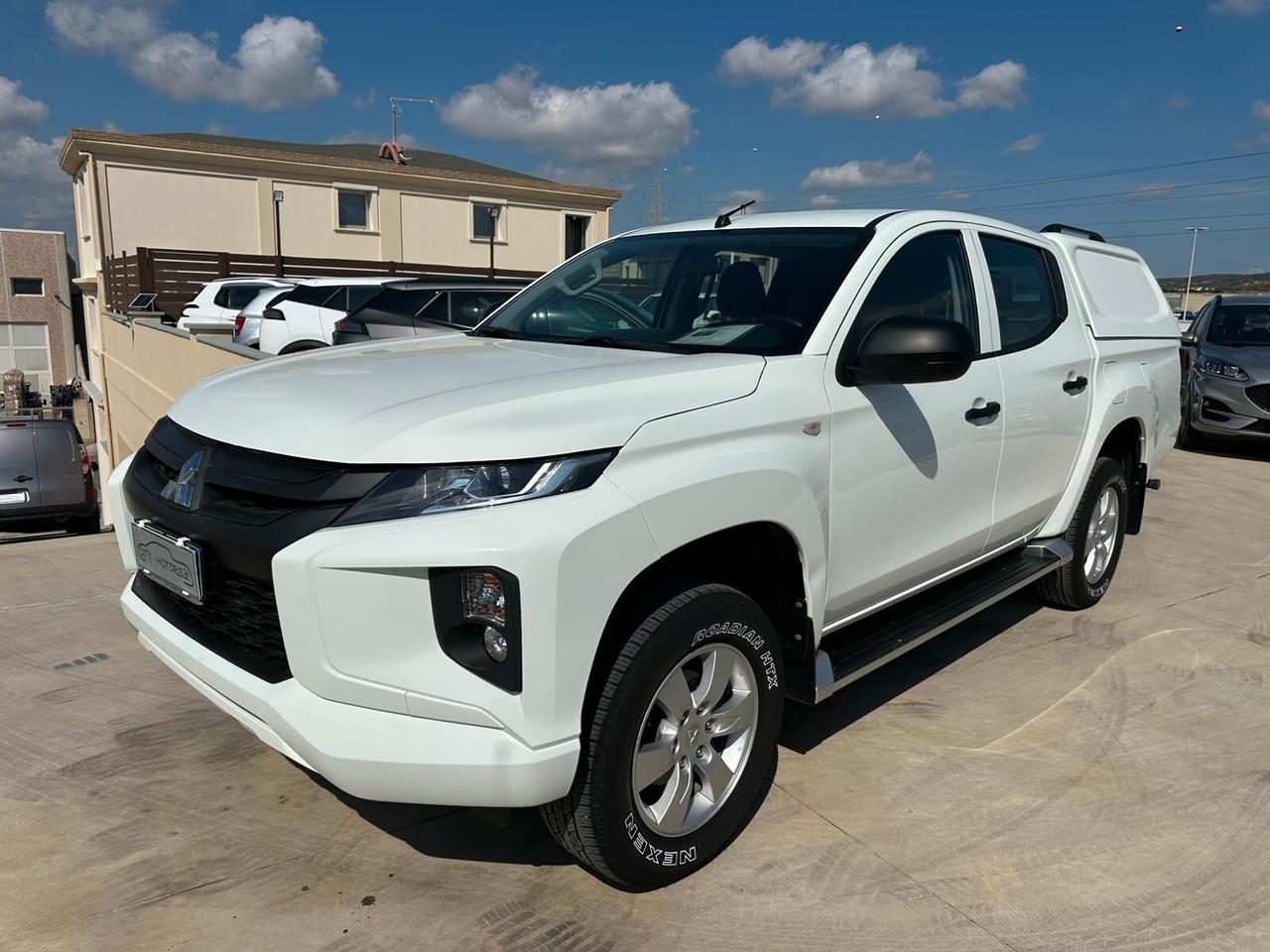 Mitsubishi L200 2.3 D Double Cab 4x4 Easy Select Invite