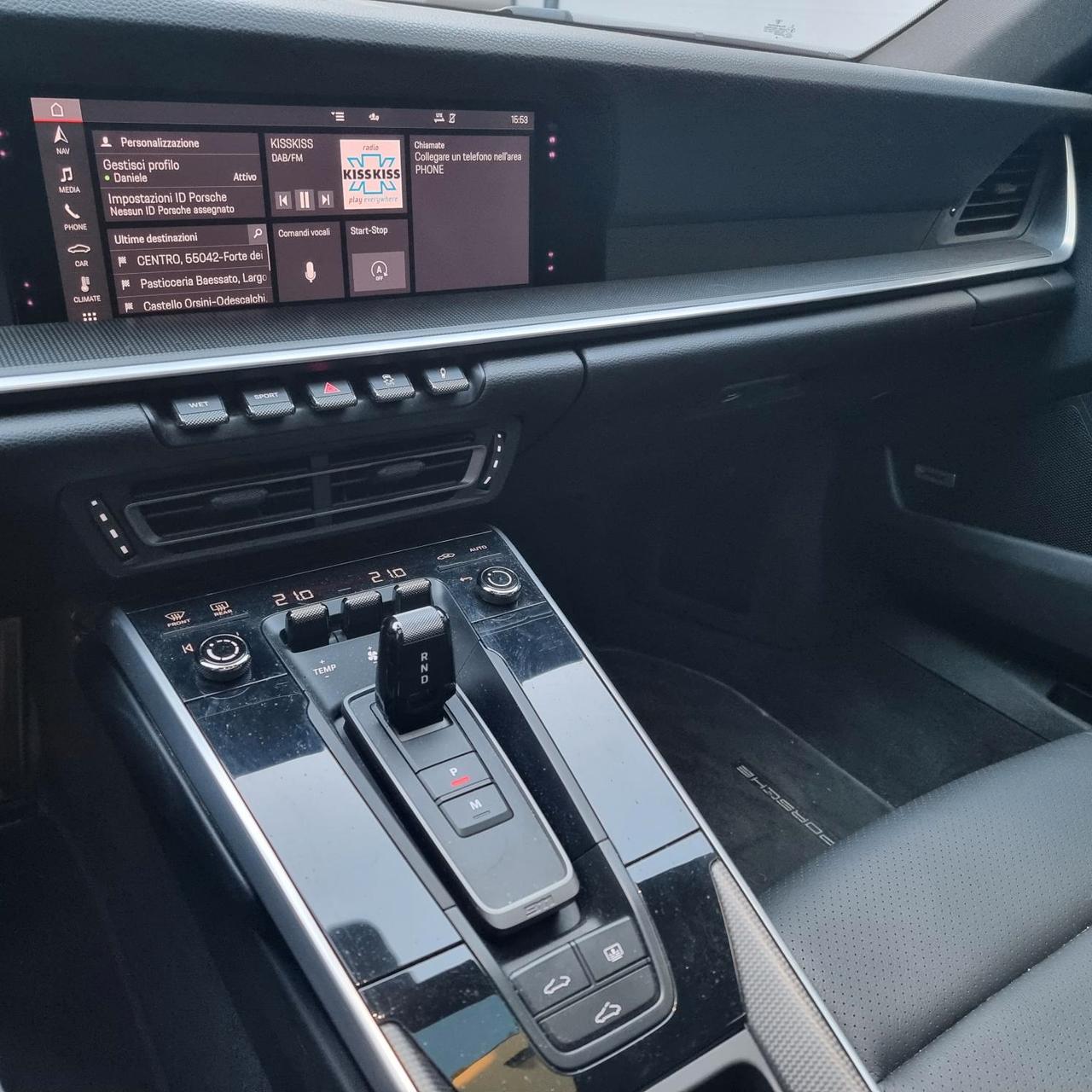 Porsche 992 Coupe 911 3.0 Carrera SPORT DESIGN+PANORAMA