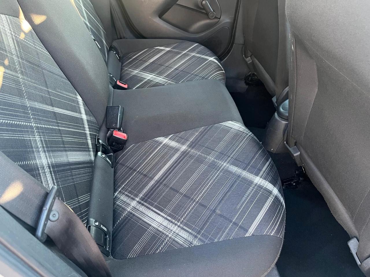 Opel Corsa 1.2 5 porte **NEOPATENTATI**