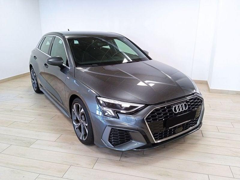 Audi A3 4ª serie SPB 30 TDI S tronic S line edition