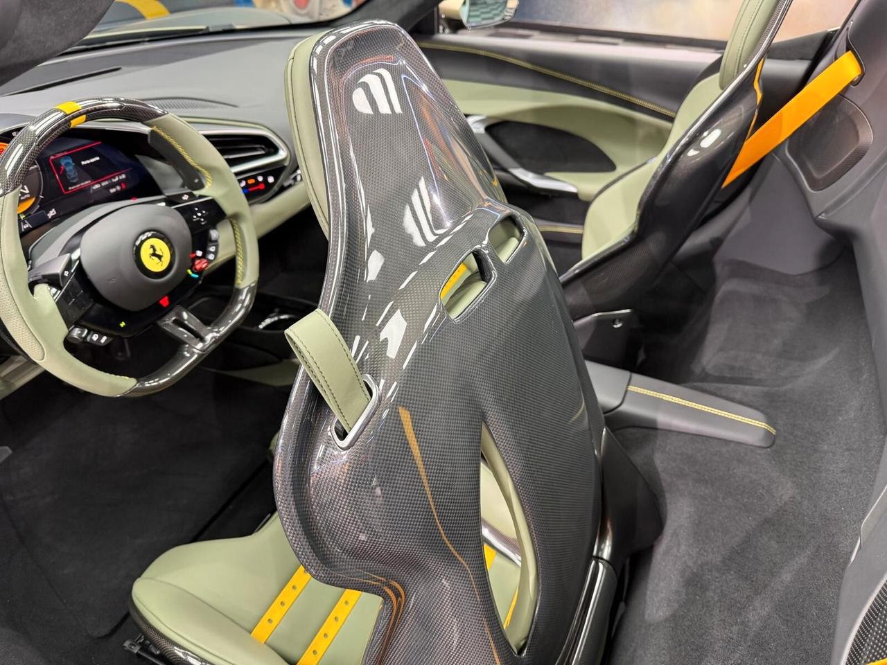 Ferrari 296 GTS (296)