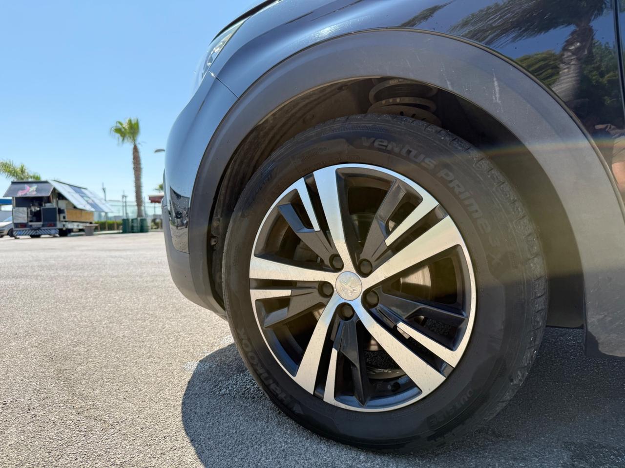 Peugeot 3008 BlueHDi 130 S&S EAT8 Allure