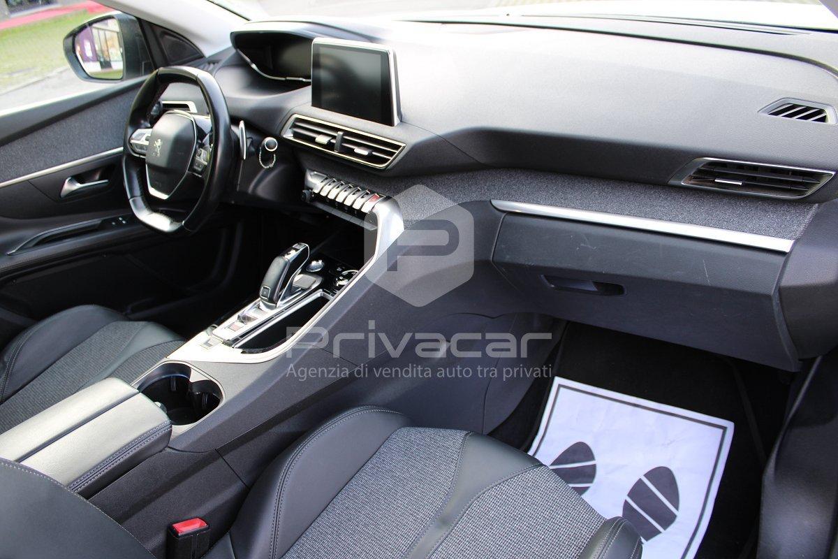 PEUGEOT 3008 BlueHDi 130 S&S EAT8 Allure