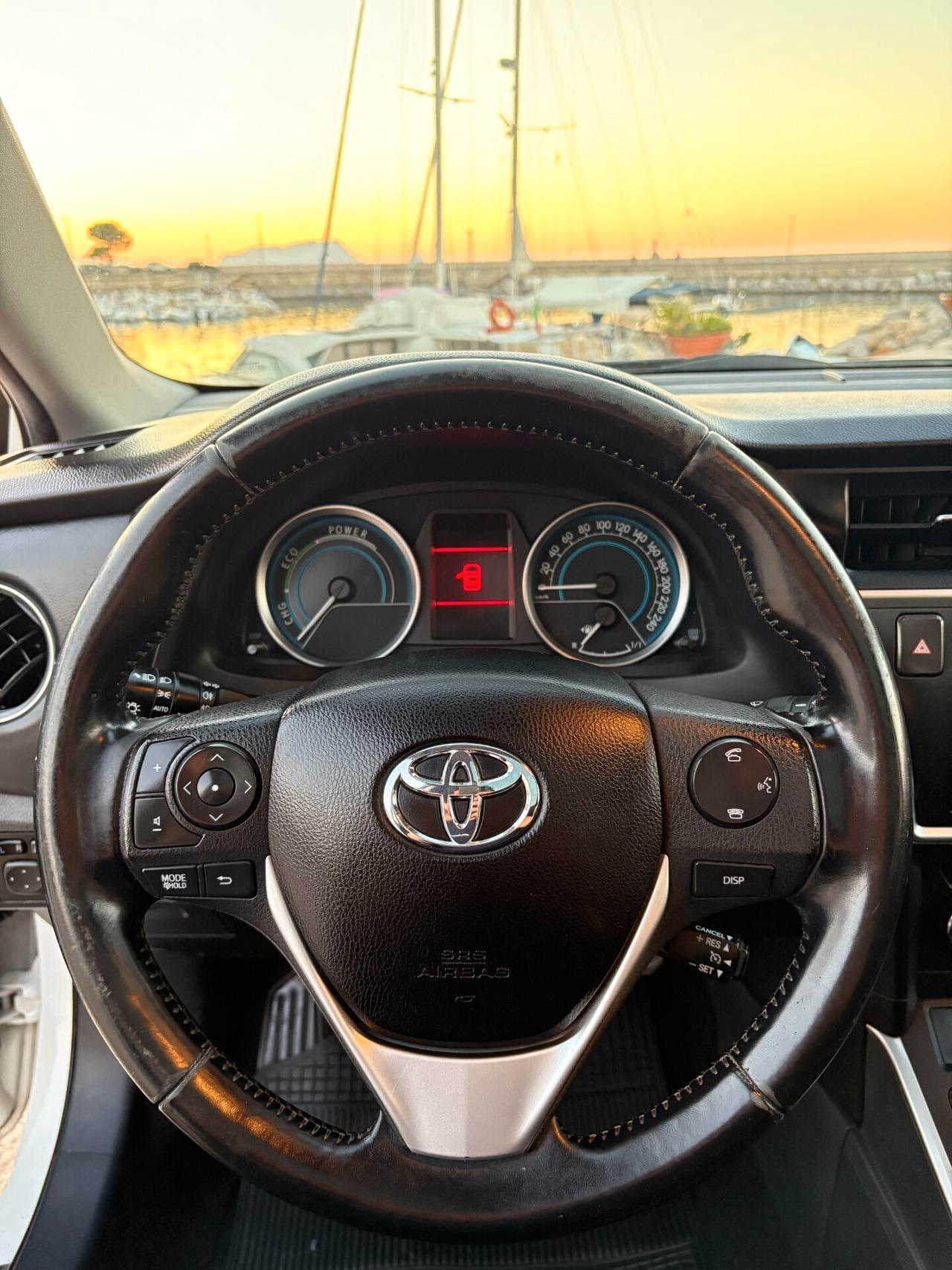 Toyota Auris 1.8 Hybrid batterie garantite