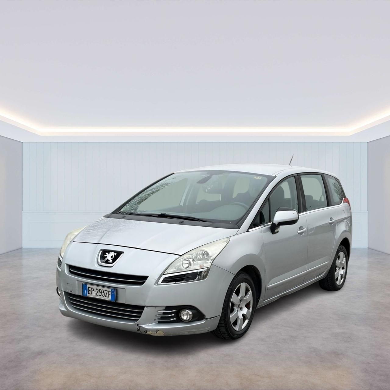 Peugeot 5008 1.6 HDi 115CV Allure