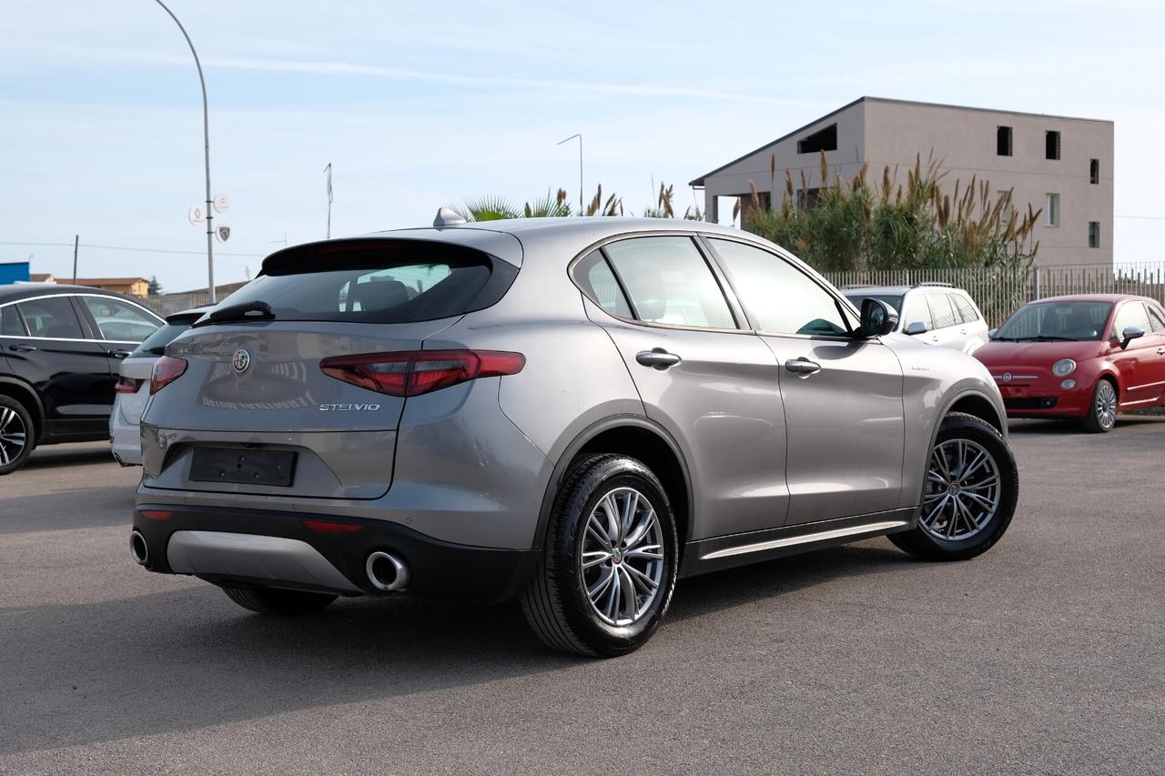 Alfa Romeo Stelvio 2.2 Turbodiesel 160 CV AT8 RWD Super