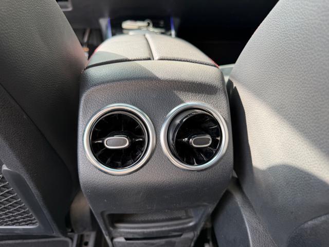 MERCEDES-BENZ GLB 200 d Automatic 4Matic Premium