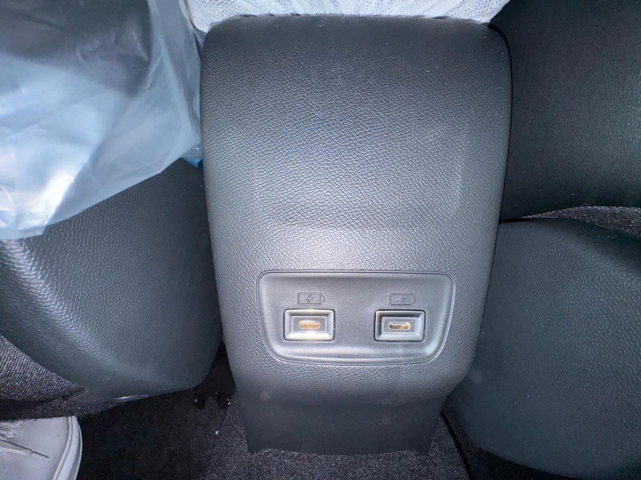 Lancia Ypsilon Hybrid DCT km0 pronta consegna
