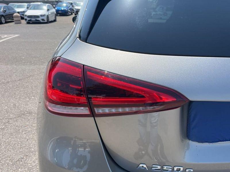 Mercedes-Benz Classe A A 250 E PHEV (EQ-POWER) PREMIUM AUTO