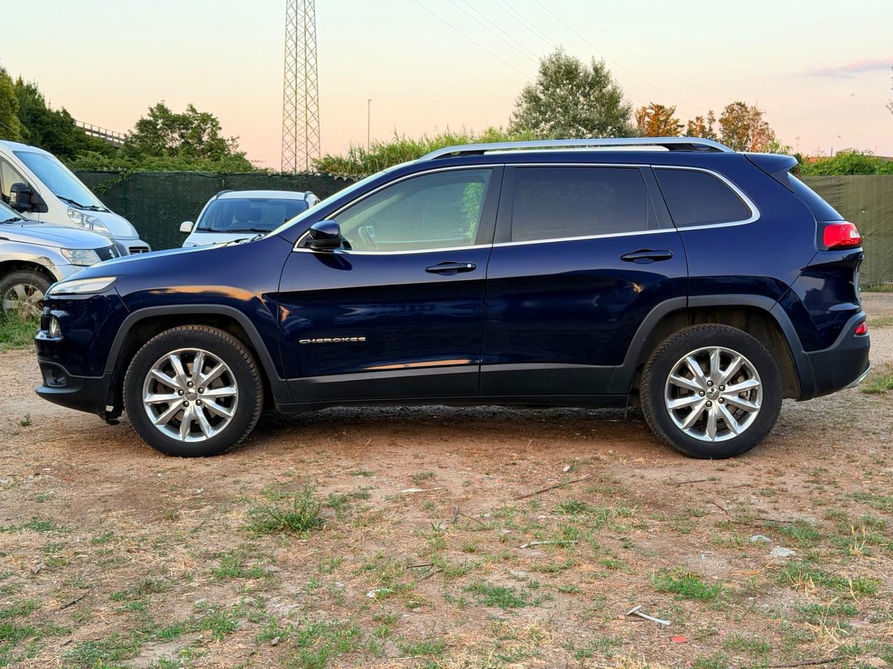 Jeep Cherokee 2.2 Mjt II 4WD Active Drive I Overland 200cv 2016