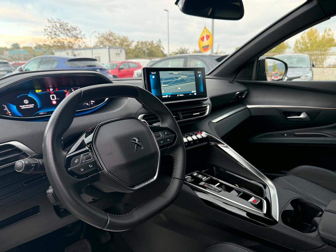 Peugeot 3008 TOTAL BLACK 1.5 Hdi 130CV EAT8
