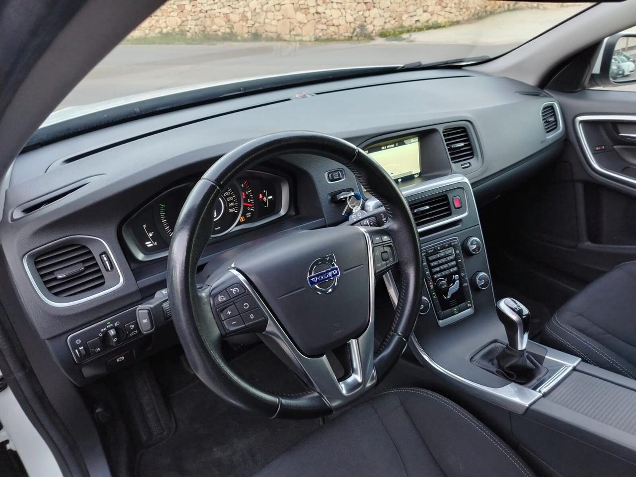 Volvo V60 D2 Momentum