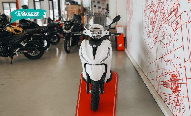 PIAGGIO Beverly 300 i.e. BEVERLY 300