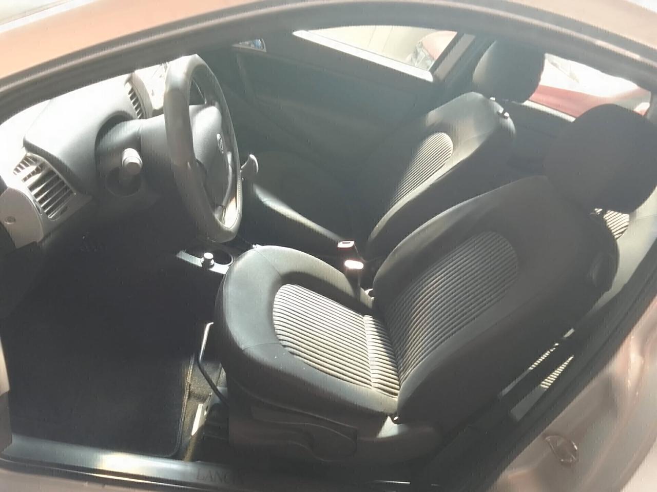 Lancia Ypsilon 1.2 Elle OK NEOPATENTATI