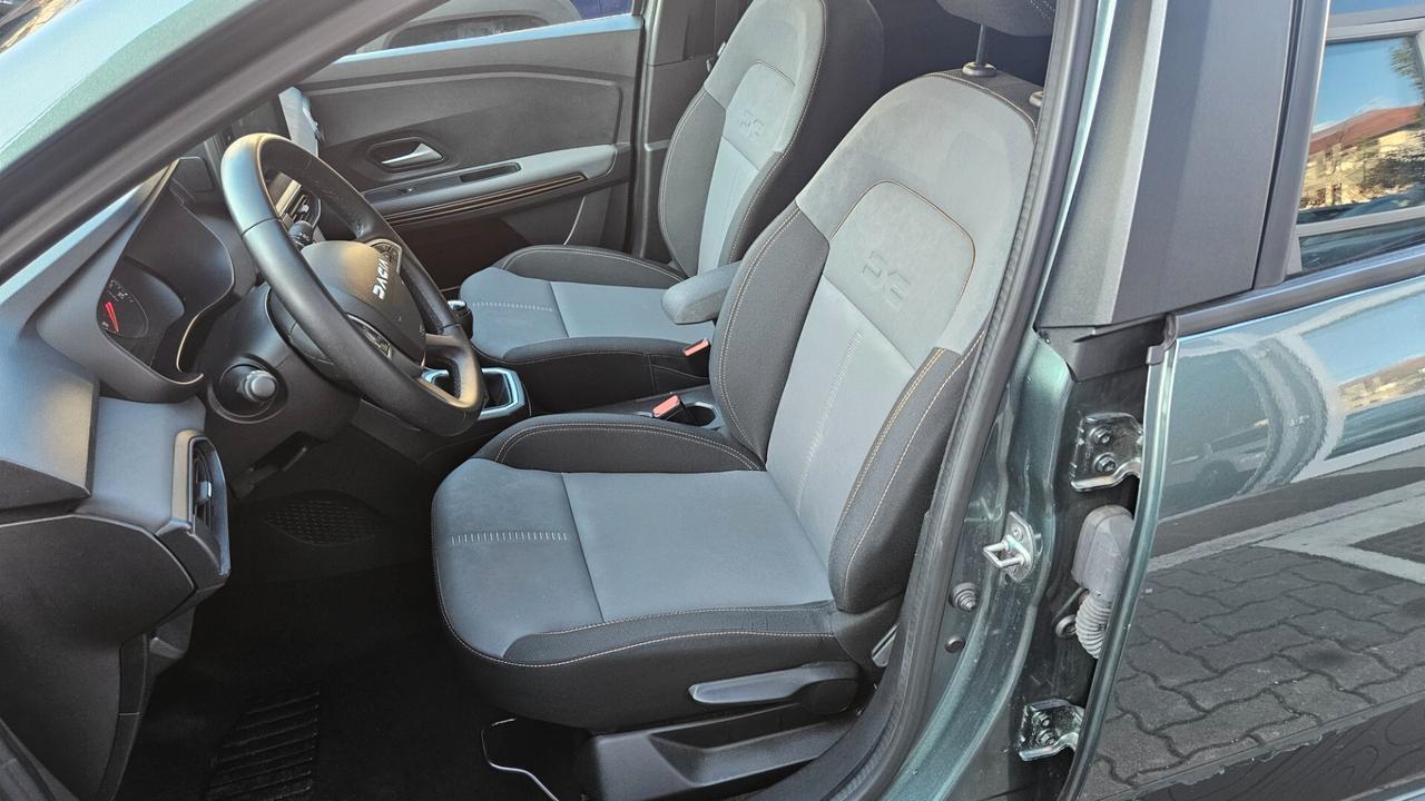 Dacia Jogger 1.0 tce Extreme 110cv 7 POSTI NAVY-CAMERA-