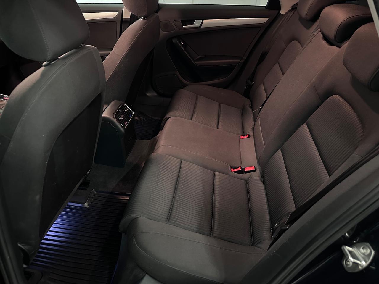 Audi A4 Avant 2.0 TDI 177 CV quattro S - Line