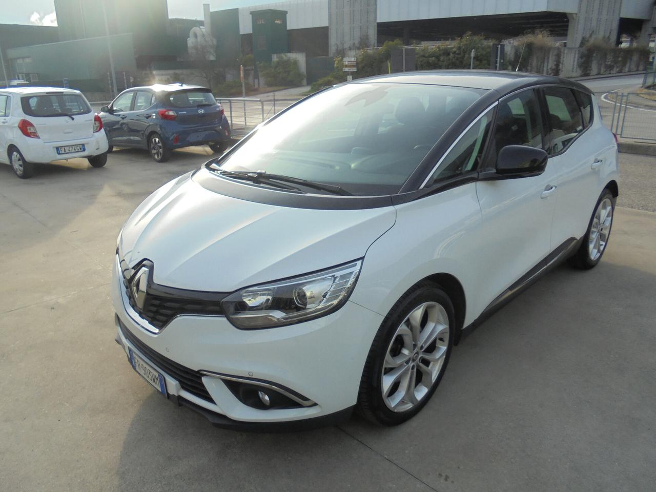 Renault Scenic Scénic dCi 130 CV Energy Sport Edition2