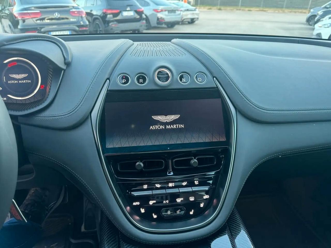 Aston Martin DBX DBX707