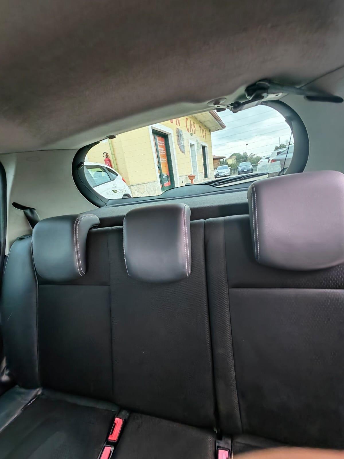 Renault Clio 1.2 16V 5 porte Yahoo! Garanzia 12 mesi