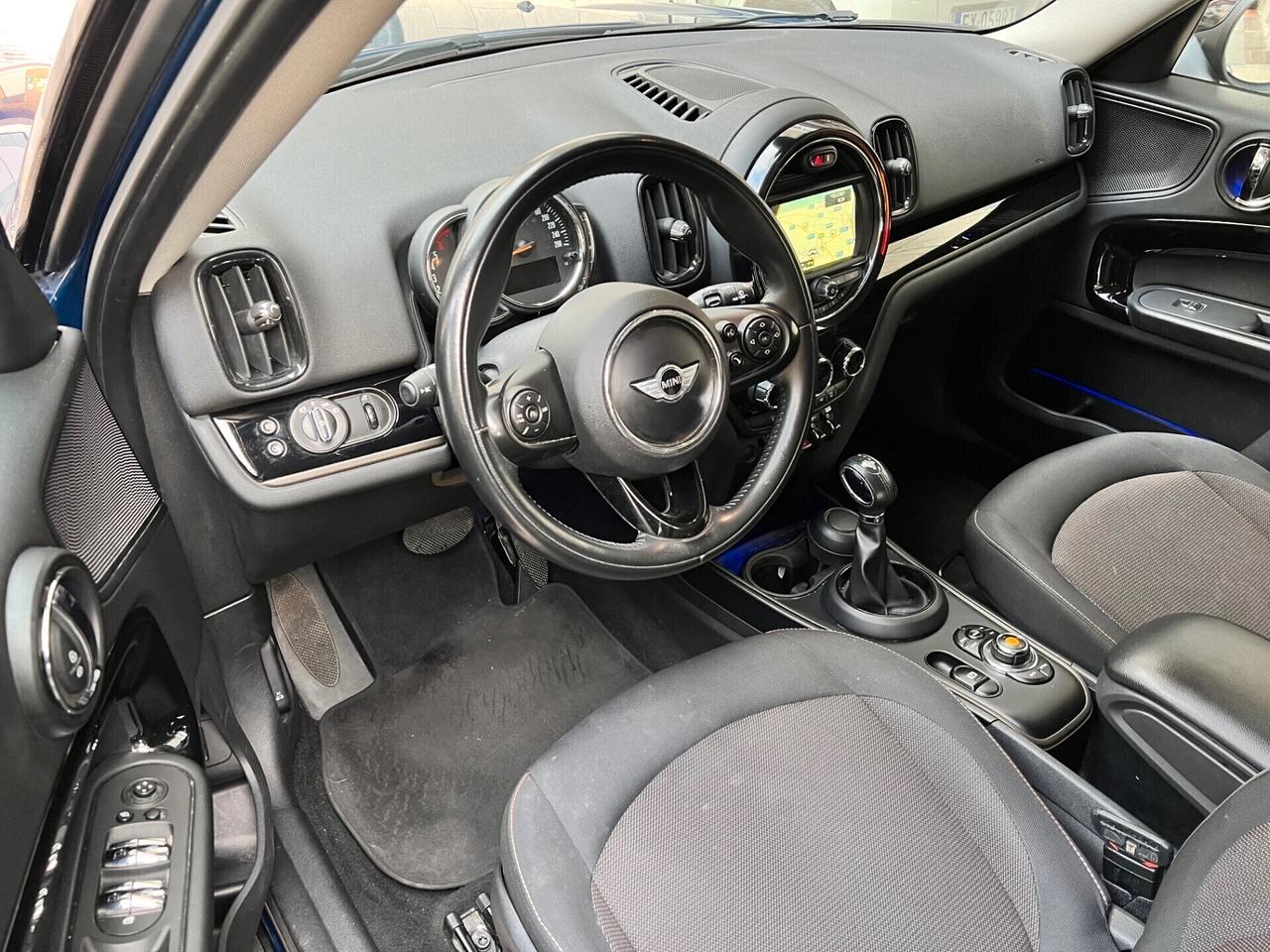 Mini Cooper D Countryman 2.0 Cooper Business all4 AUTOM. NAVI/LED/18/LUCI