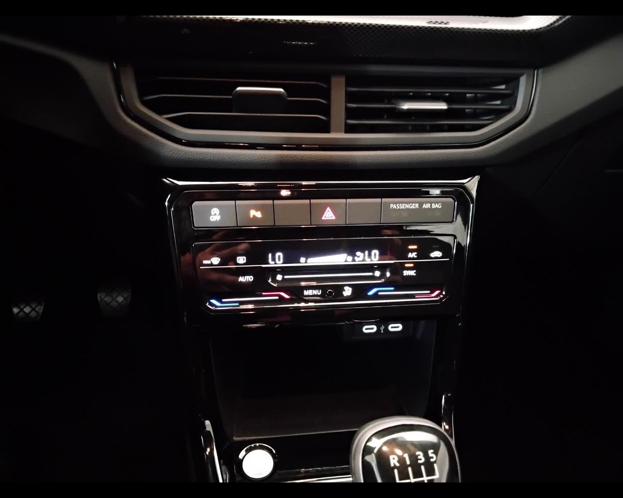 VOLKSWAGEN T-Cross 2024 - T-Cross 1.0 tsi Life 95cv