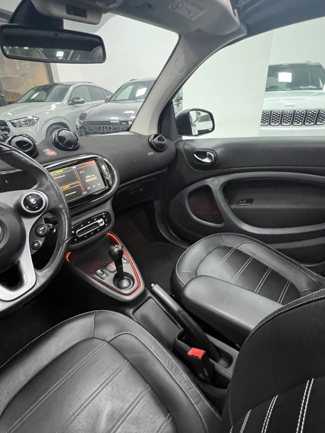 Smart ForTwo EQ cabrio Edition one - anno 2021 - km 33.000