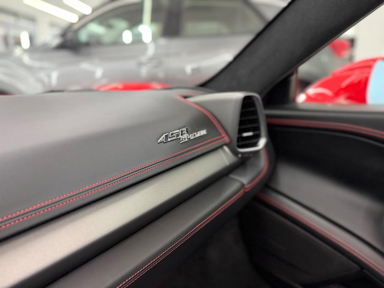 Ferrari 458 Spider Iva Esposta