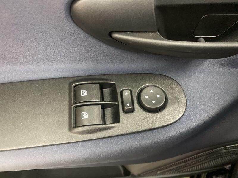 Lancia Ypsilon III 2015 1.0 firefly hybrid Gold s&s 70cv 5p.ti